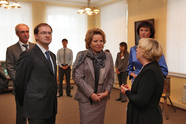  Радостная новость от министра Мудинсконго http://ulgov.ru/pub/images/atts/news/gallery/0927121.jpg