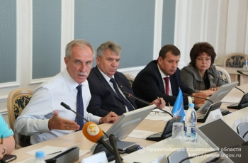 Губернатор Сергей Морозов поддержал развитие единственного в Ульяновской области букинистического проекта