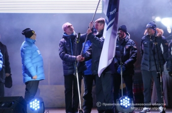Порядка трёх тысяч жителей и гостей Ульяновской области приняли участие в церемонии чествования победителей группы А чемпионата мира по хоккею с мячом