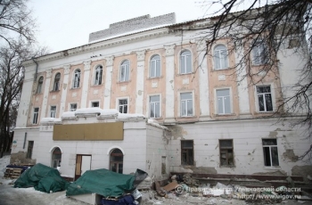 27 января Губернатор Сергей Морозов проконтролировал ход ремонтных работ в поликлинике №5 ДГКБ.