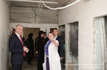 22 февраля Губернатор Сергей Морозов посетил медучреждение, расположенное на проспекте Сурова в Заволжском районе.