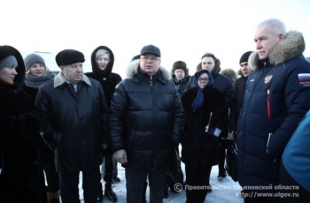 6 марта Губернатор Сергей Морозов провел встречу с активами кварталов, где для многодетных областного центра выделены земельные участки.