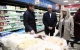 Также Губернатор проконтролировал ситуацию с наличием товаров на полках магазинов и посетил один из супермаркетов торговой сети «Гулливер»