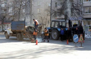 Губернатор проконтролировал выполнение ремонтных работ на дорогах Димитровграда