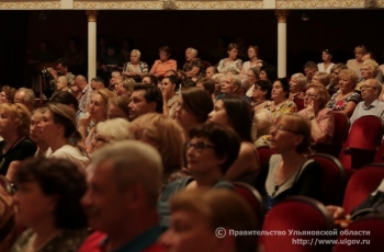 233-й творческий сезон в Ульяновском драматическом театре завершился праздничным вечером композитора Олега Яшина
