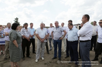 15 июля Губернатор Сергей Морозов проконтролировал ход строительства дошкольного учреждения в Барыше.
