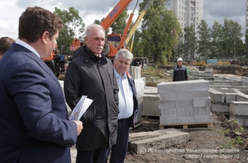 1 августа Губернатор Сергей Морозов проинспектировал ход строительства многоквартирных домов ЖК «Свобода».