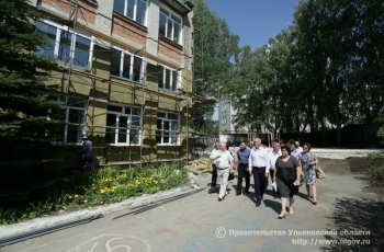 2 августа Губернатор Сергей Морозов провёл осмотр школы №31 и второго корпуса детского сада №101 регионального центра.