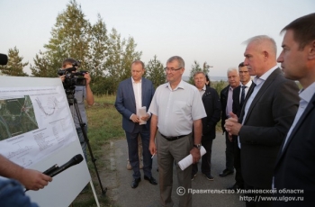 20 августа Губернатор Сергей Морозов осмотрел площадку второго пускового комплекса мостового перехода «Президентский» и обсудил с руководителями отраслевых ведомств этапы строительства.