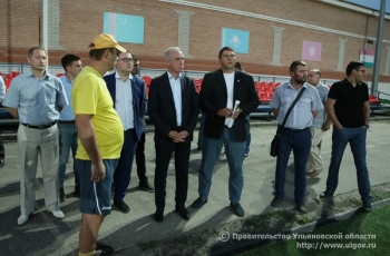21 августа Губернатор Сергей Морозов провел встречу с футбольной командой «Волга». В этот же день глава региона осмотрел стадион «Симбирск» , а также ознакомился с тренировочным процессом резерва основной команды.