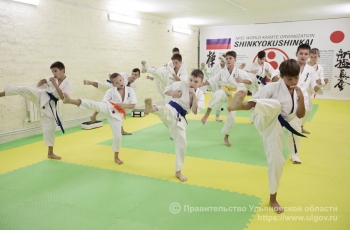 Алексей Русских осмотрел новый тренировочный центр для занятий каратэ киокусинкай в Старой Майне Ульяновской области