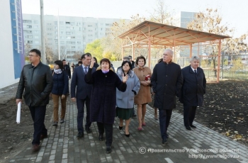 16 октября Губернатор Сергей Морозов проконтролировал ход капитального ремонта второго корпуса дошкольного учреждения для детей с ОВЗ.
