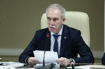 15 декабря Губернатор Сергей Морозов провёл совещание по финансово-экономическим вопросам.