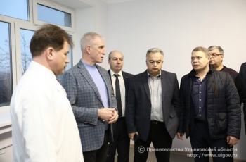 Губернатор Ульяновской области Сергей Морозов 19 декабря осмотрел качество работ, выполненных в 2019 году в хирургическом отделении стационара Сурской районной больницы.