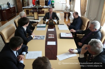 Глава области встретился с активом регионального отделения КПРФ.