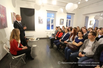 Губернатор Сергей Морозов обсудил с молодёжным активом Ульяновской области вопросы развития молодёжной политики
