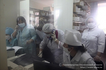 Более 80 медицинских специалистов Карсунской районной больницы Ульяновской области вышли на работу после карантина