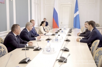 Губернатор Алексей Русских встретился с новым руководителем регионального Управления ФНС
