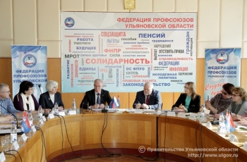 10 апреля Губернатор Сергей Морозов встретился с представителями профильных объединений региона.