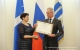 Губернатор Сергей Морозов вручил награды выдающимся работникам социальной сферы Ульяновской области